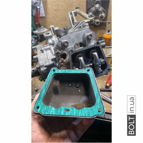 Прокладка клапанної кришки Mitsubishi KW33003AA Прокладка клапанної кришки Mitsubishi KW33003AA